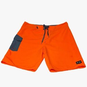 Oakley Bright Orange 8” Board Shorts with Contrast Gray Pocket Mens size 34